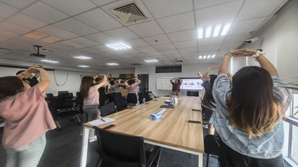 脊柱守護(hù)記：一場辦公室里的